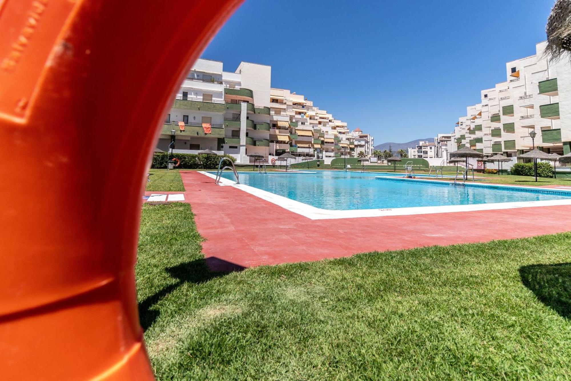 Rentitspain Moderno Apartamento Calaverde Frente Al Mar Salobreña Exterior foto